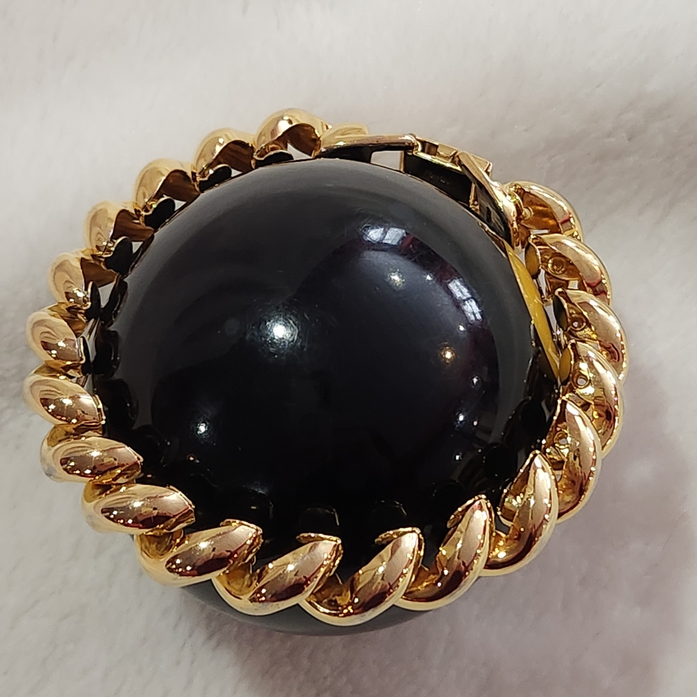 Napier Gold Tone Vintage Bracelet
